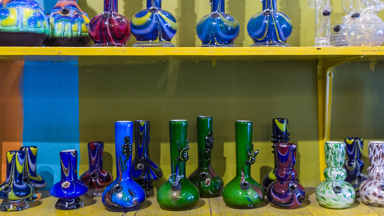 Different parts of one of the most common types of waterpipe smoking